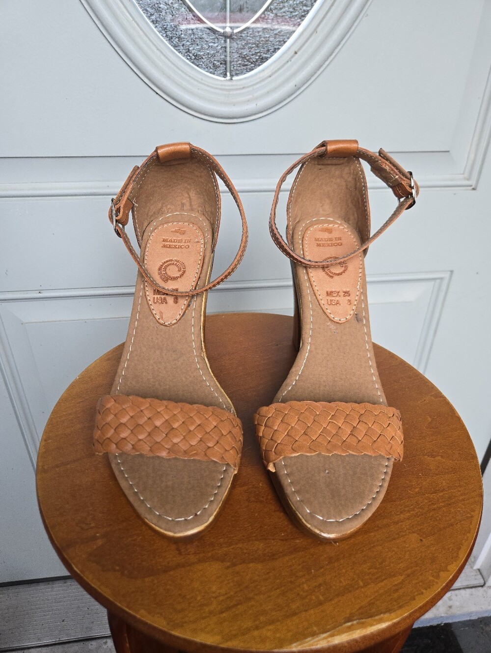 Handmade Mexican Floral Embroidered Heels - Picture 3 of 5